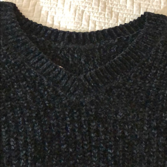 CHENILLE OH SO SOFT  V BACK SWEATER - Picture 6 of 7